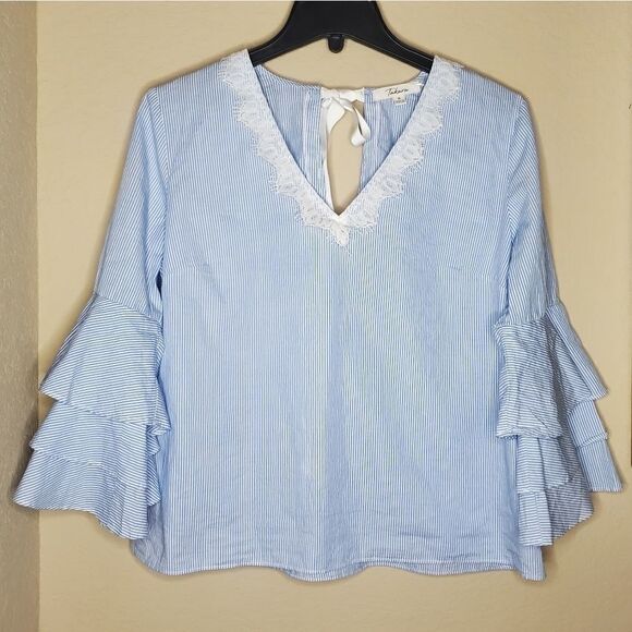 Takara BellSleeves‎ V Neck blue Top - Picture 2 of 9